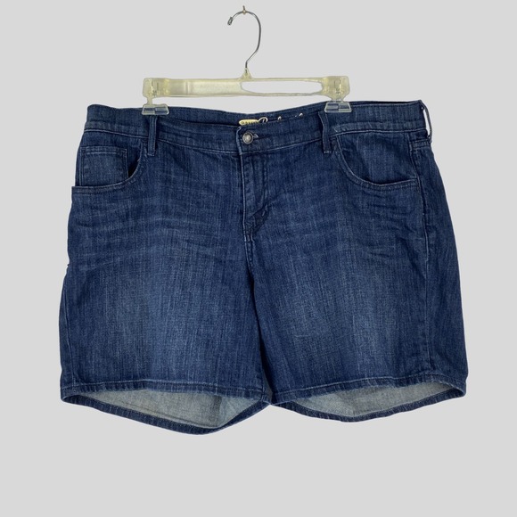 Old Navy Pants - Old‎ Navy Denim Shorts Womens 16 Boyfriend Dark Wash Stretch Blue Standard Hem